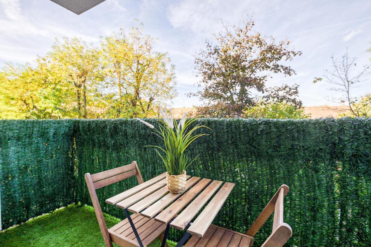 Escale De L'Yvette - 50M2 Cosy, Balcony & Parking Apartman Longjumeau Kültér fotó